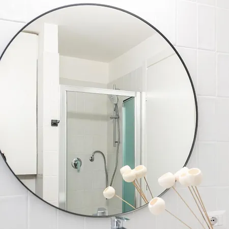 Modern Flat 3 Bed Near Center