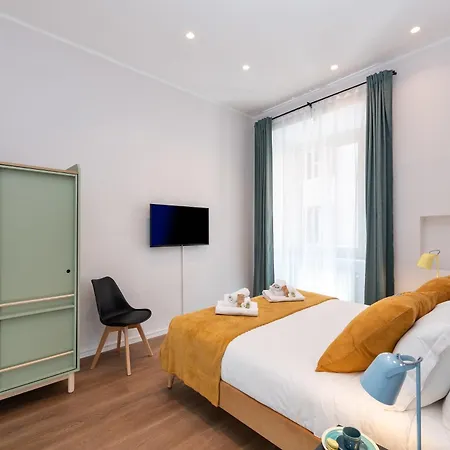 Apartmán Modern Flat 3 Bed Near Center *